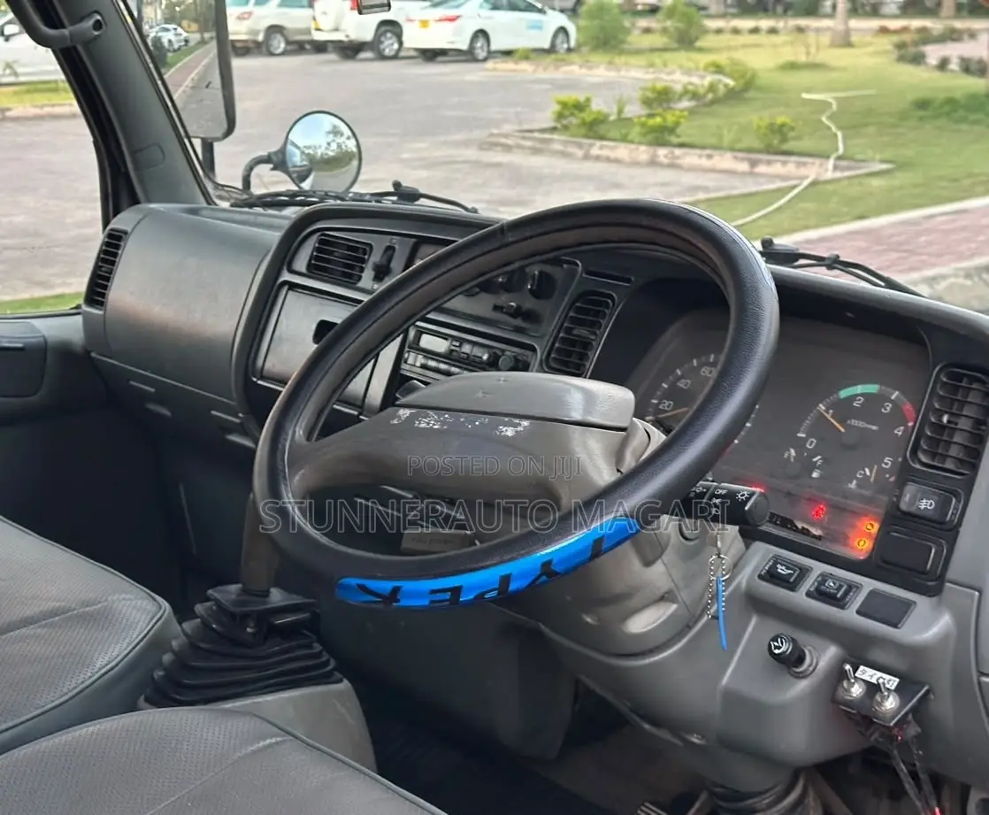 Mitsubishi Canter Chede