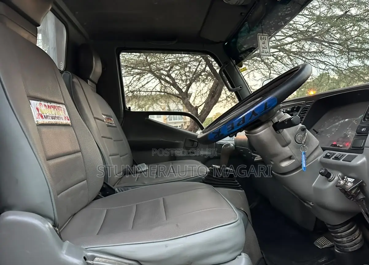 Mitsubishi Canter Chede