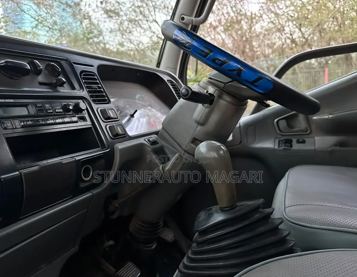 Mitsubishi Canter Chede