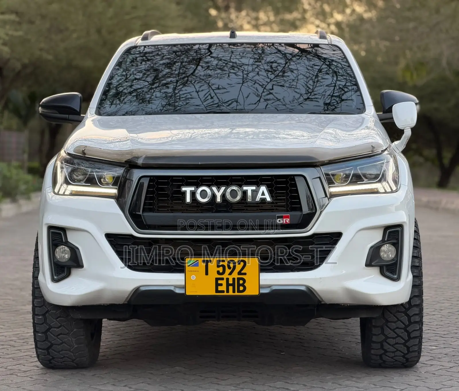 Toyota Hilux 2019 White