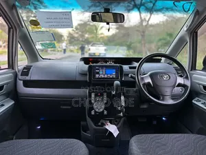 Toyota Noah 2008 Gray