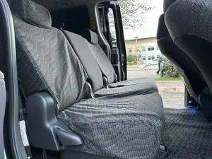 Toyota Noah 2008 Gray