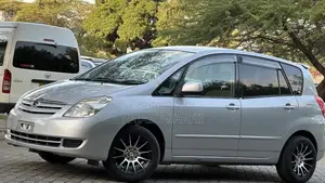 Toyota Corolla Spacio 1.5 X 2004 Silver