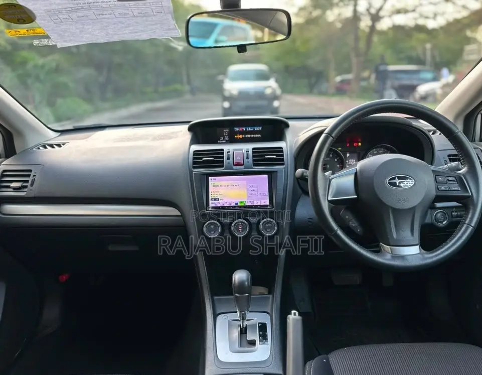 Subaru Impreza 2.0i Limited PZEV 4dr Hatchback AWD (2.0L 4cyl CVT) 2014