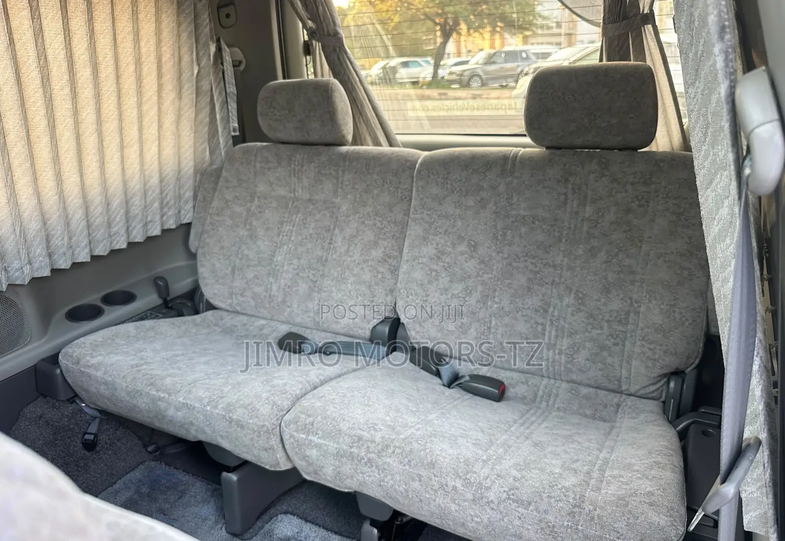 Toyota Noah 2001 Silver