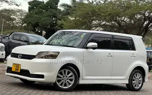 Toyota Corolla Rumion 2012 White