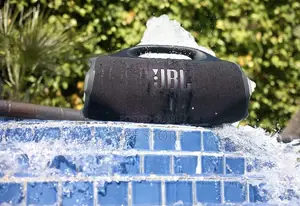JBL Boombox 4