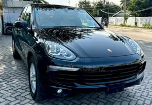 Porsche Cayenne 2016 Black