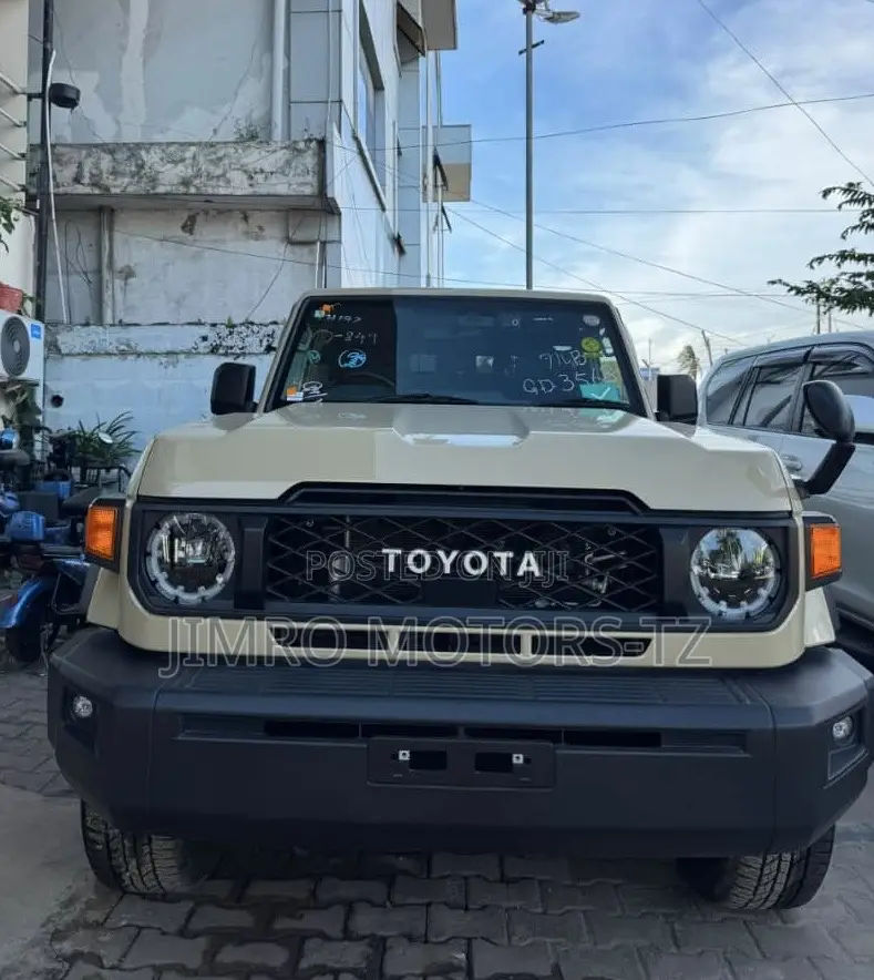 Toyota Land Cruiser 2024 Burgundy