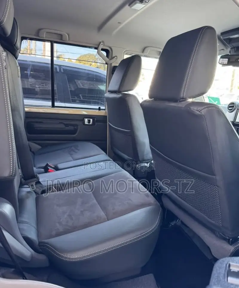 Toyota Land Cruiser 2024 Burgundy