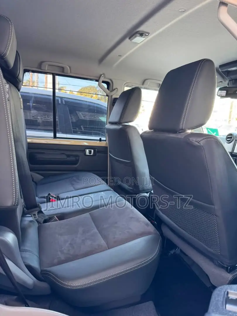 Toyota Land Cruiser 2024 Burgundy