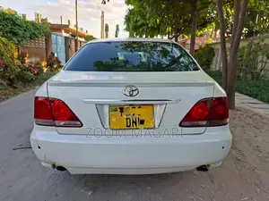 Toyota Crown 2003 White