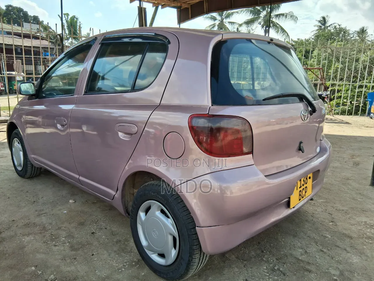 Toyota Vitz 2005