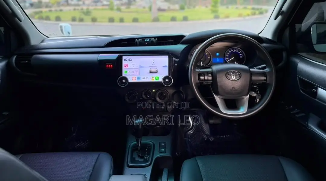 Toyota Hilux Revo Double Cab Deisel 2.4 RWD 2019 White