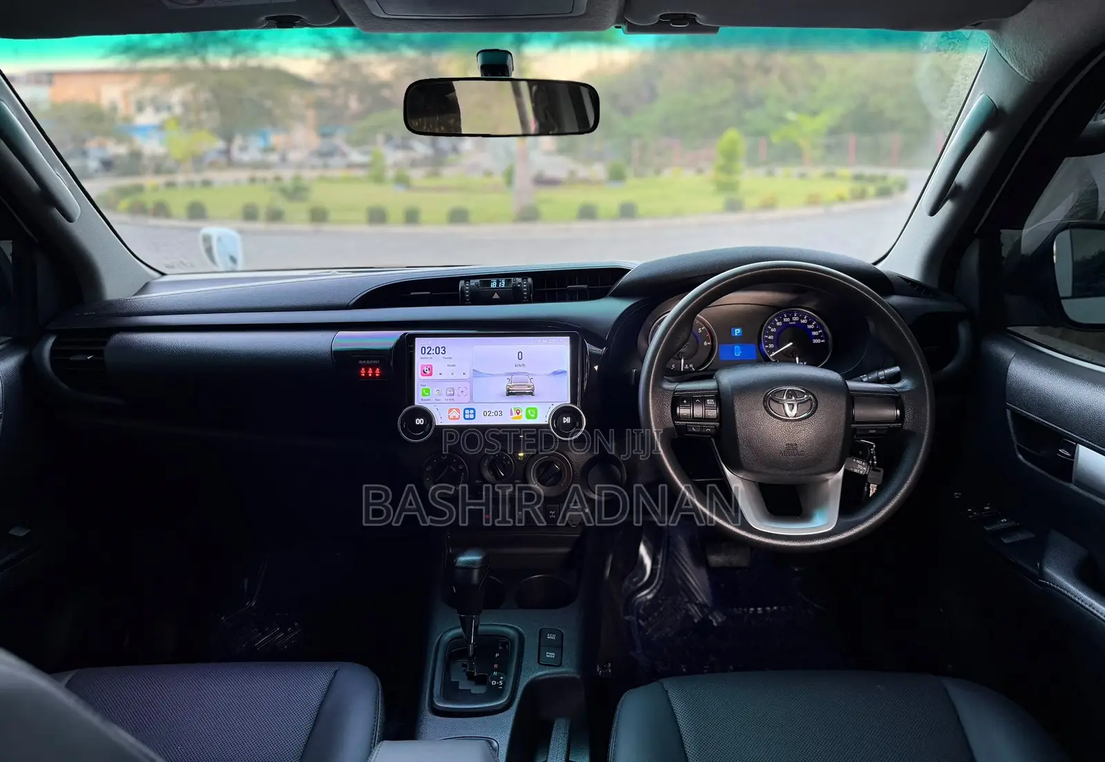 Toyota Hilux SR 4x4 2019 White