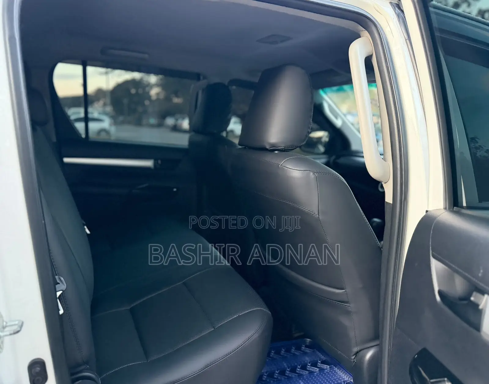Toyota Hilux SR 4x4 2019 White
