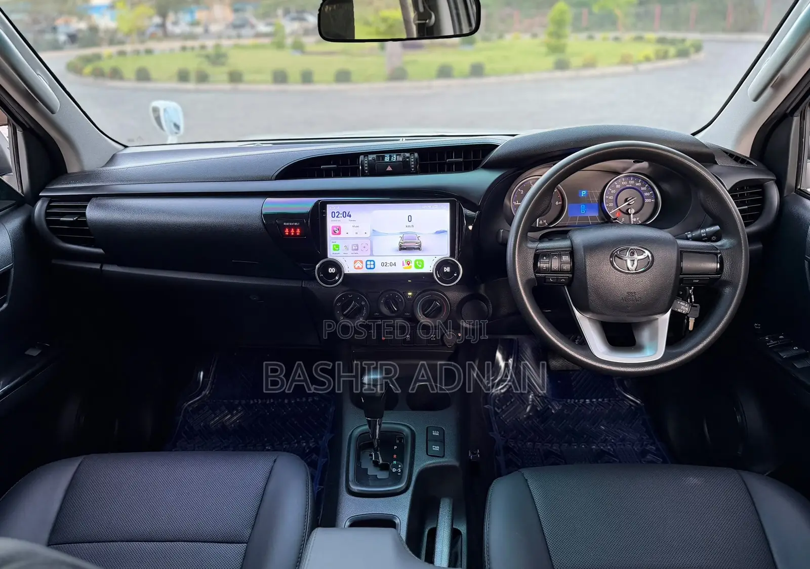 Toyota Hilux SR 4x4 2019 White
