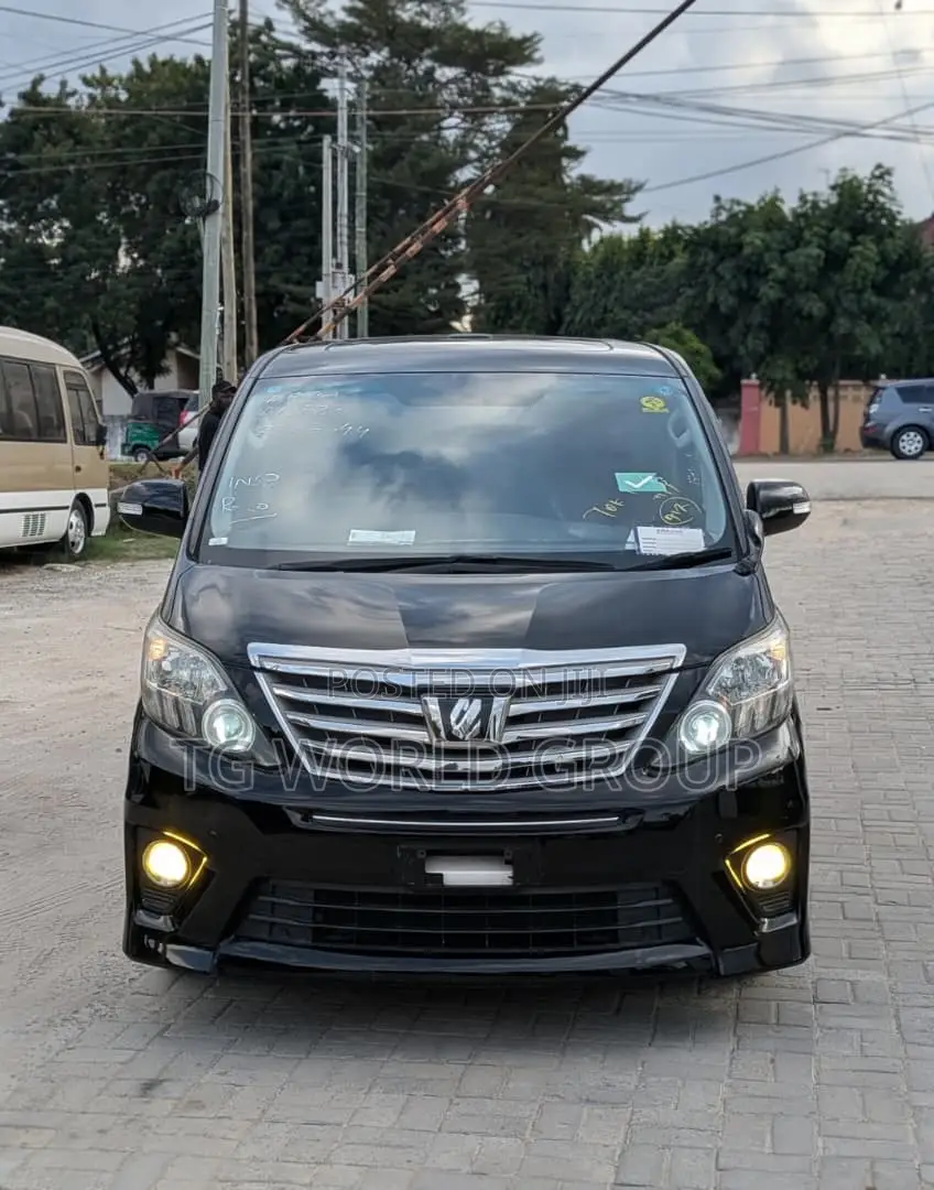 Toyota Alphard 2.4 Petrol FWD 2012 Black