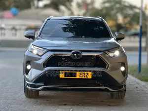 Toyota RAV4 2023 Gray