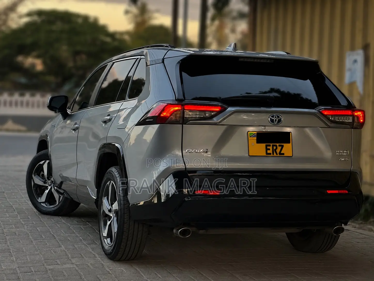 Toyota RAV4 2023 Gray