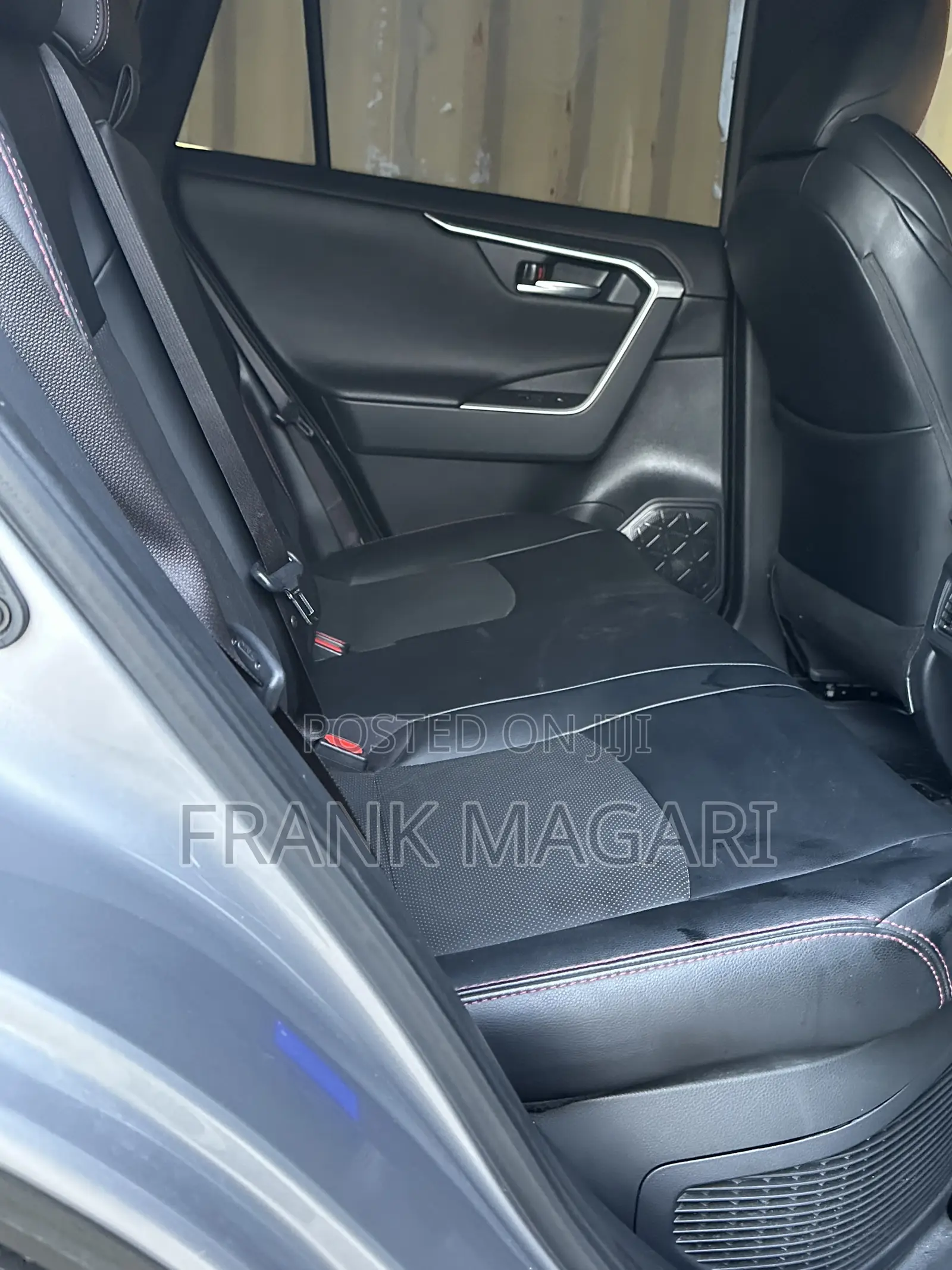 Toyota RAV4 2023 Gray