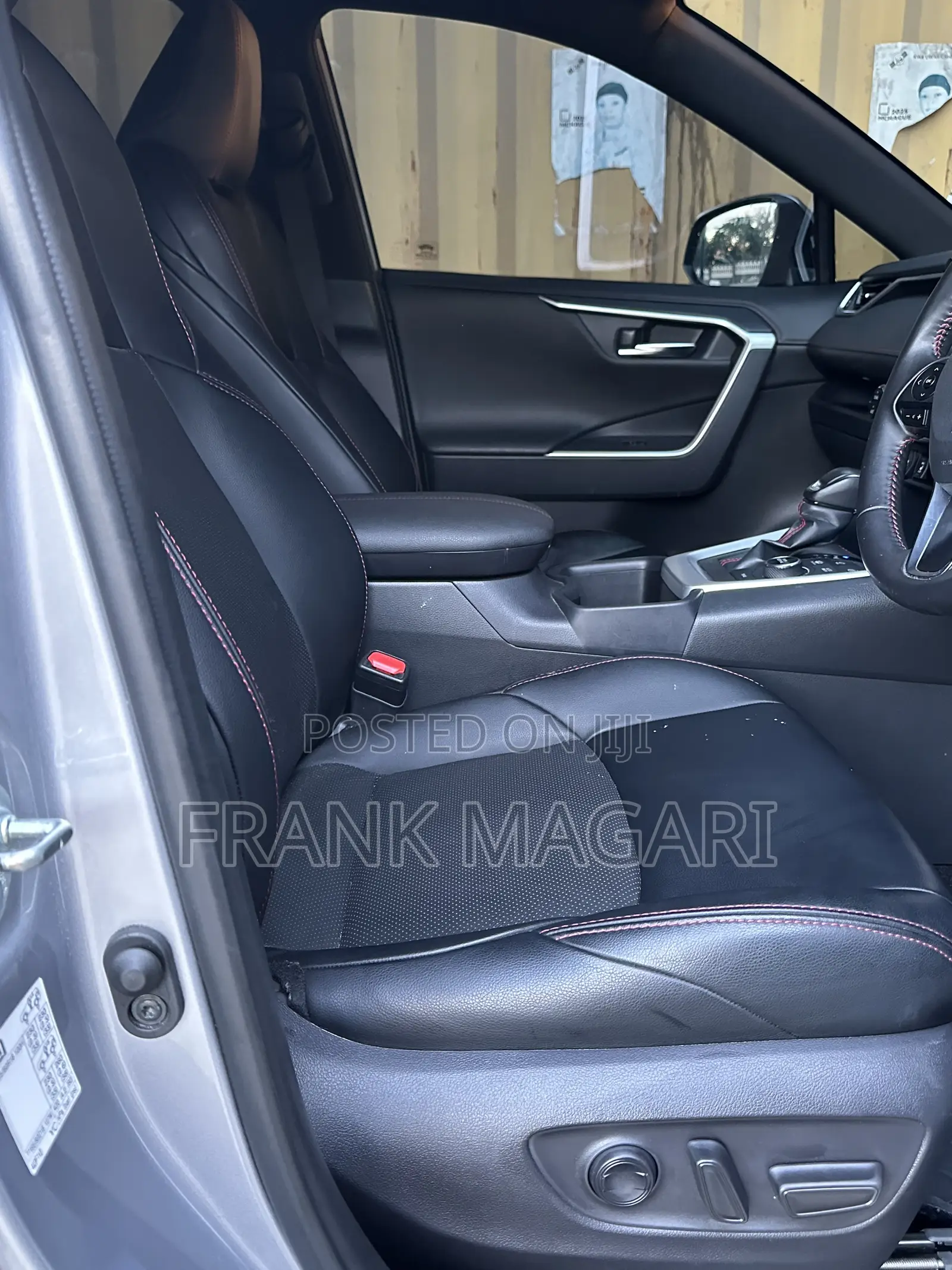 Toyota RAV4 2023 Gray