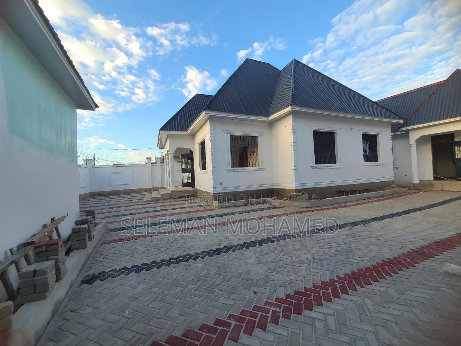 Furnished 3bdrm House in Biriani Real Estate, Chamazi for sale