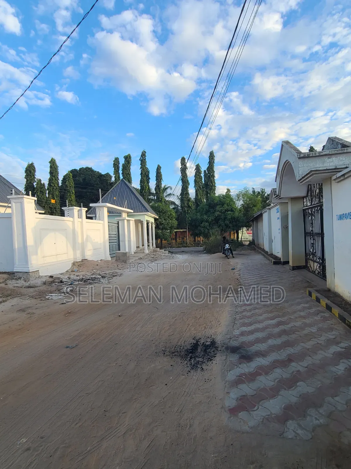Furnished 3bdrm House in Biriani Real Estate, Chamazi for sale