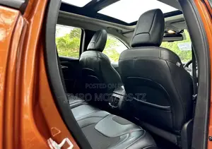 Jeep Cherokee 2016 Orange
