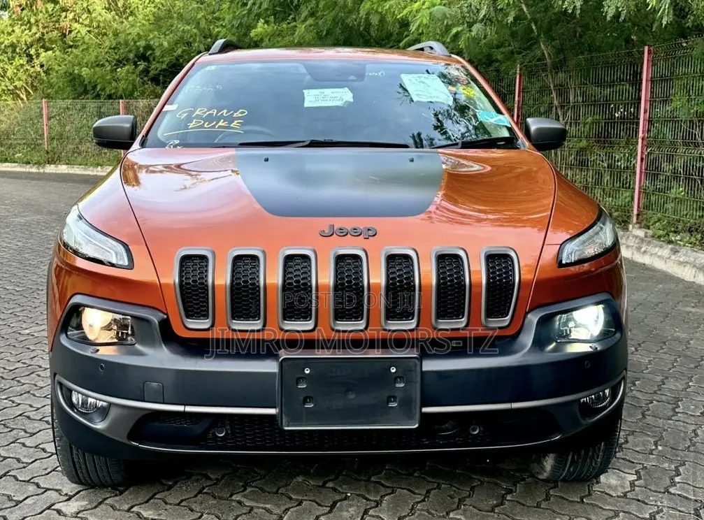 Jeep Cherokee 2016 Orange