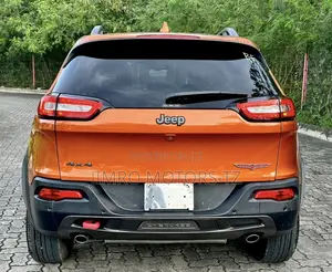 Jeep Cherokee 2016 Orange