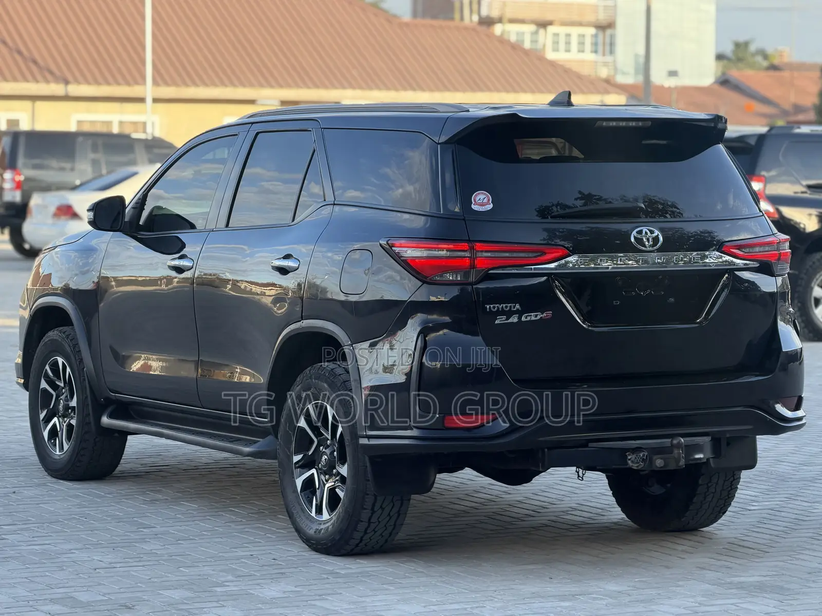 Toyota Fortuner 2.8 D RWD 2018 Black