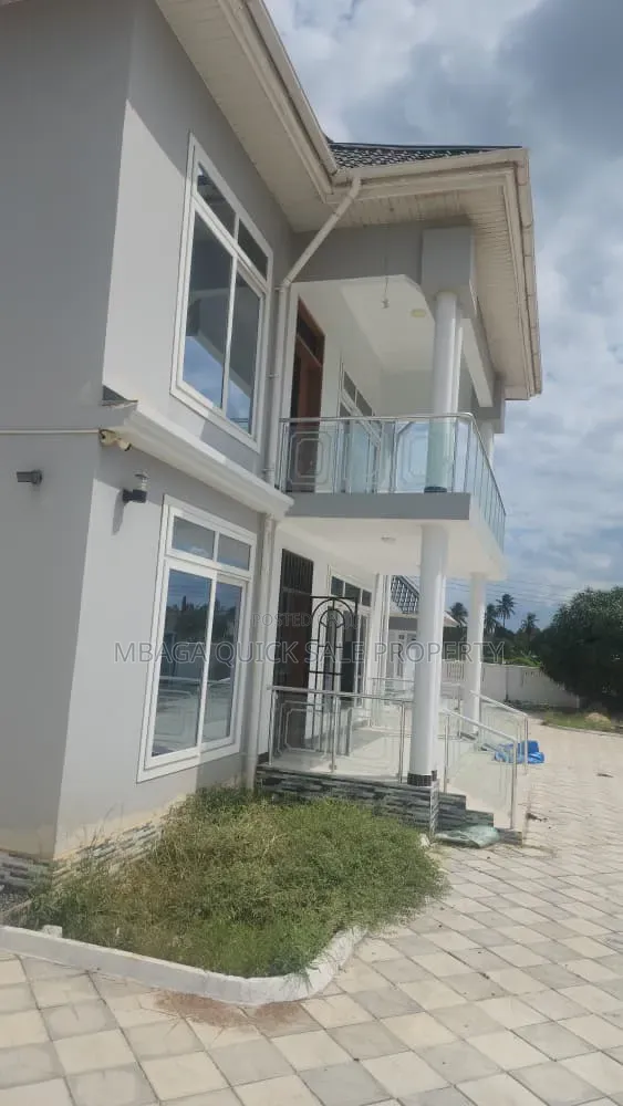 4bdrm House in Mabwepande, Magomeni for rent