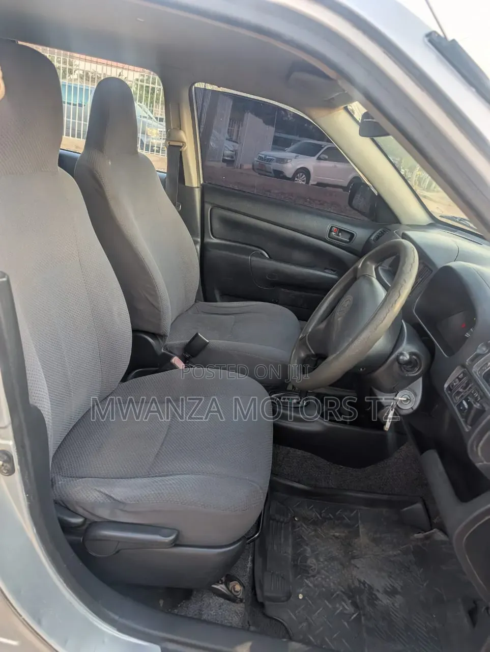 Toyota Probox 2004 Silver