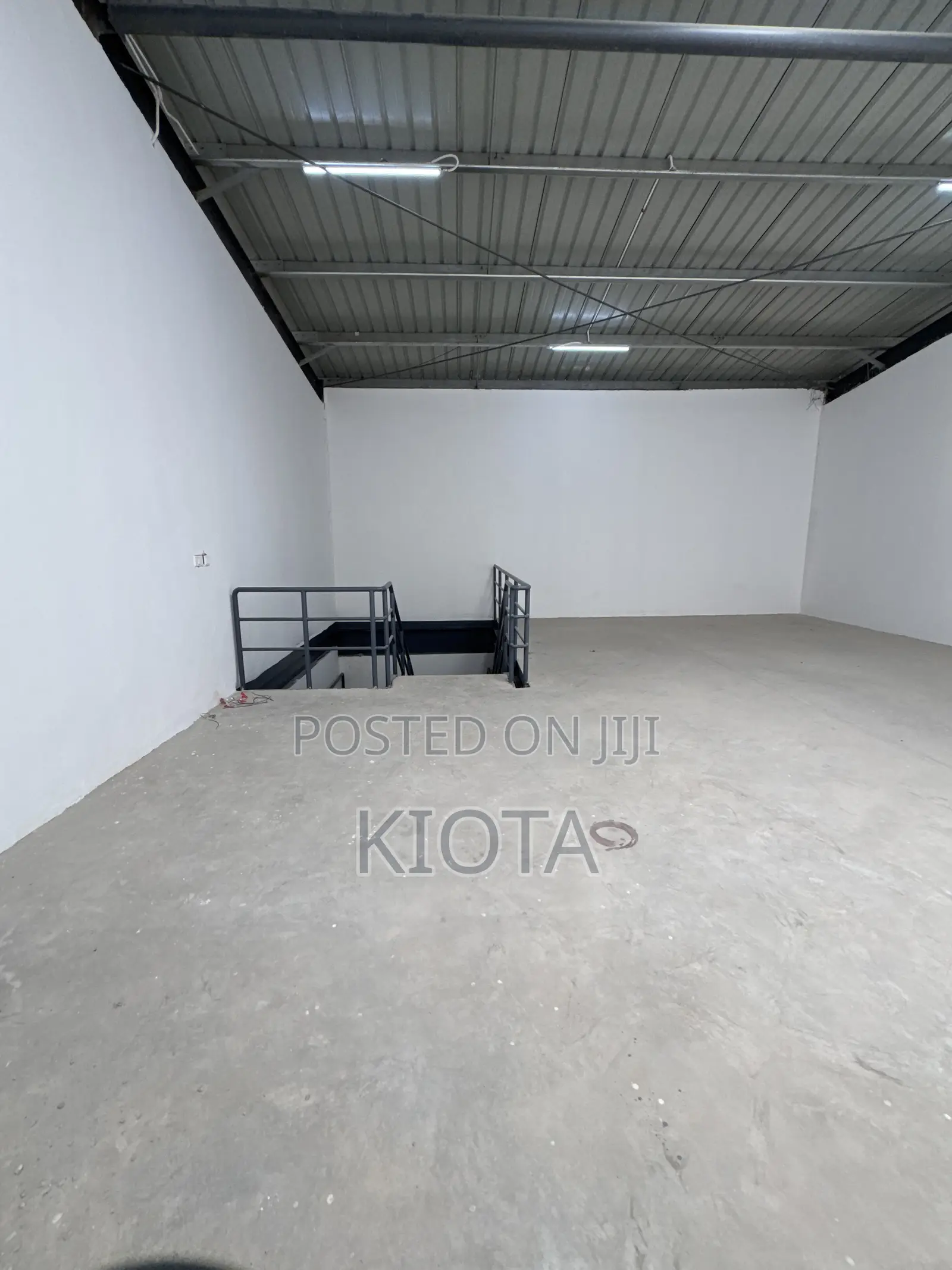 Warehouse for Distributors