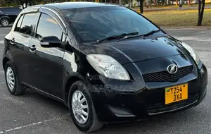 Toyota Vitz 1.5 FWD 5dr 2008 Black