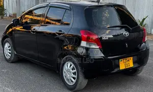 Toyota Vitz 1.5 FWD 5dr 2008 Black