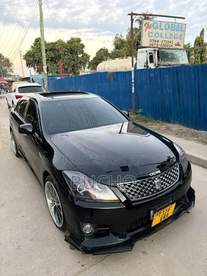 Toyota Crown 2011 Black
