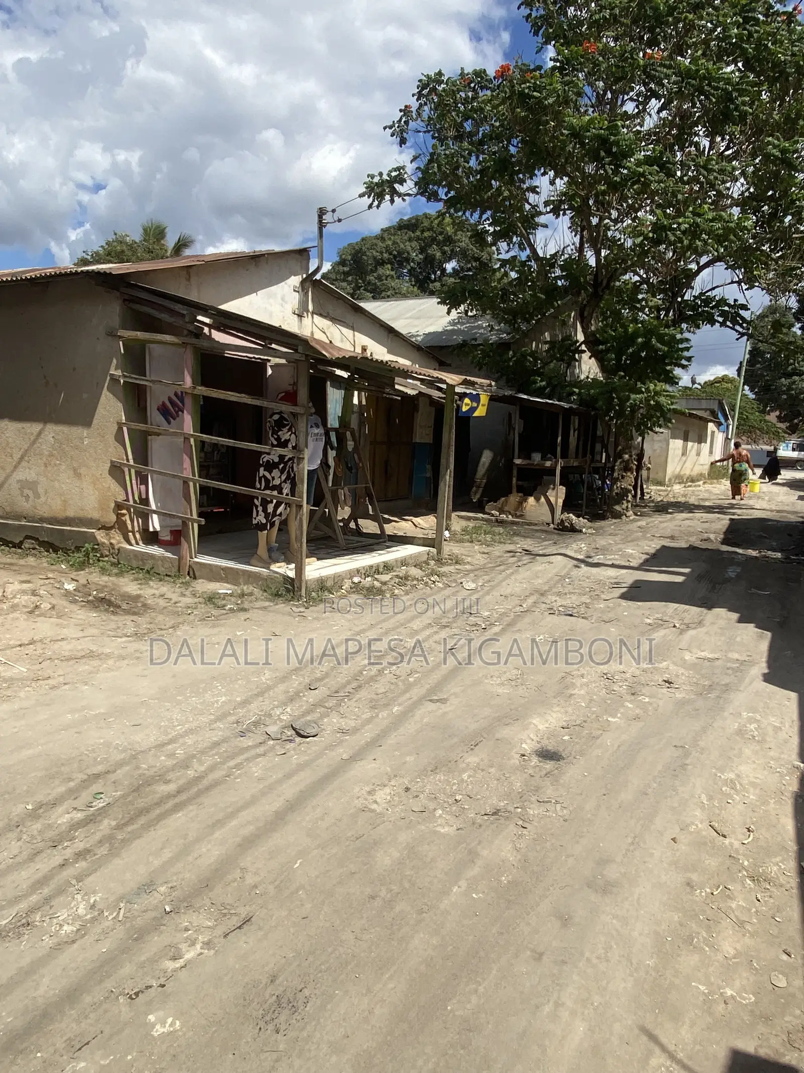 14bdrm House in Mjimwema, Kigamboni for sale