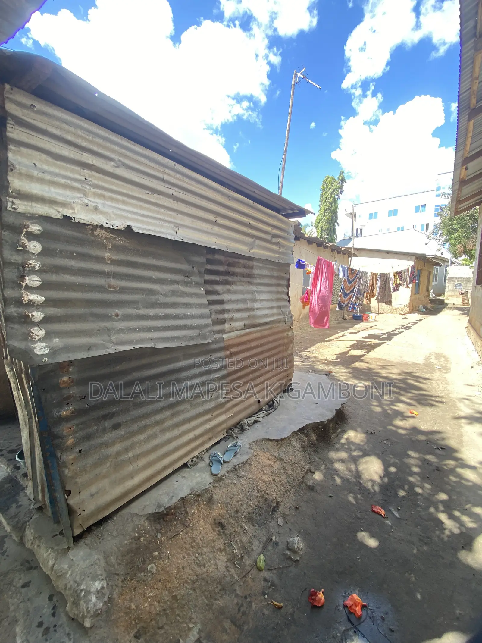 14bdrm House in Mjimwema, Kigamboni for sale