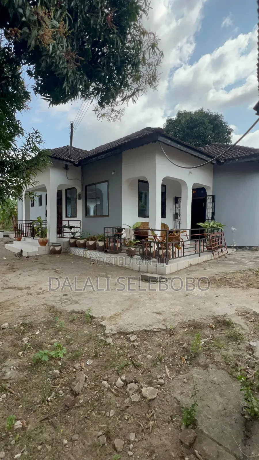 6bdrm Bungalow in Gongo La Mboto, Ilala for sale
