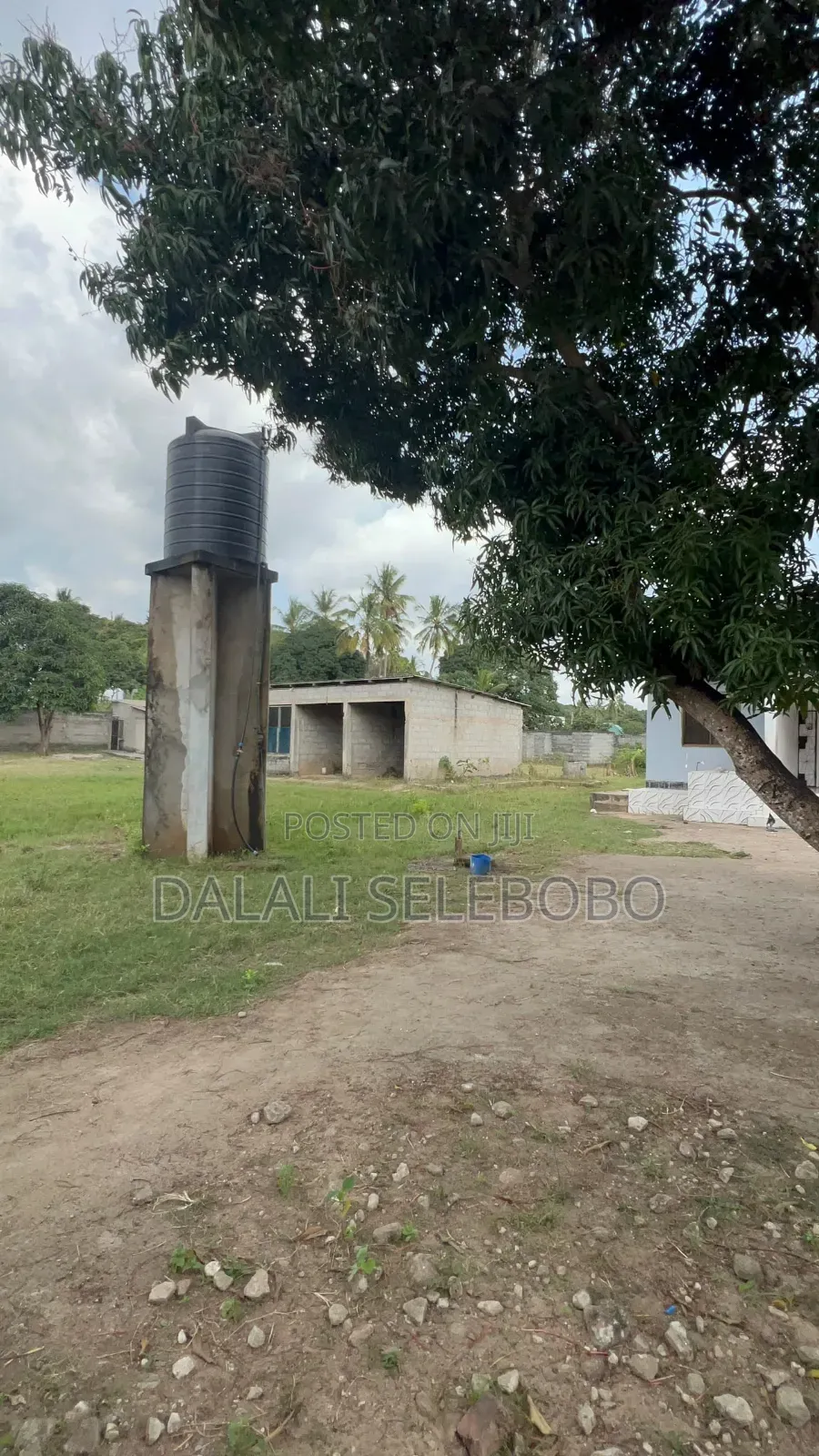 6bdrm Bungalow in Gongo La Mboto, Ilala for sale