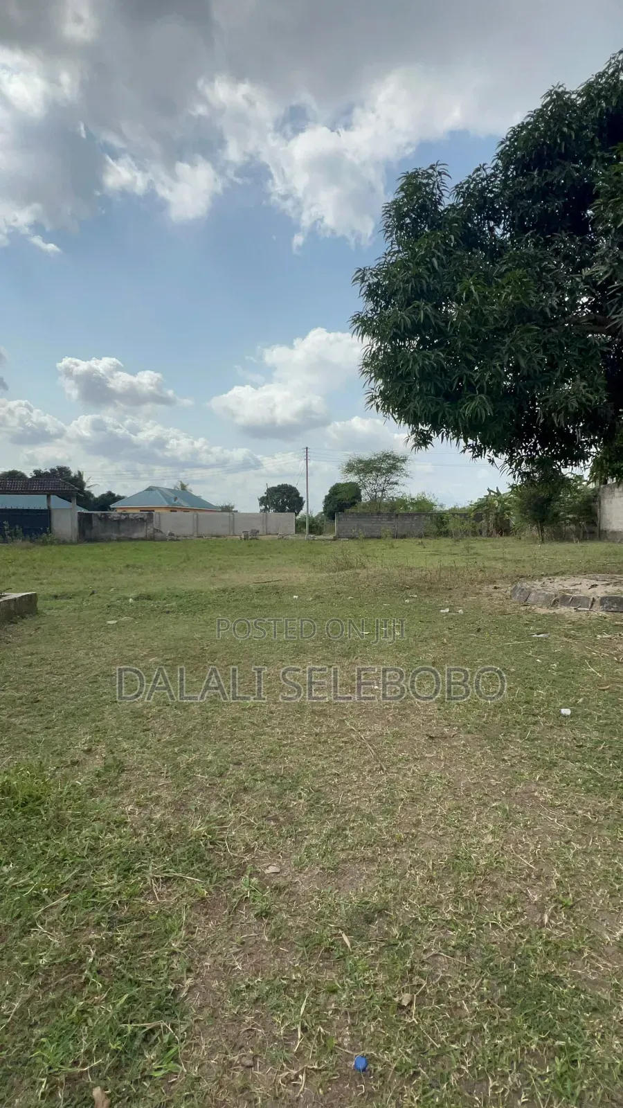 6bdrm Bungalow in Gongo La Mboto, Ilala for sale
