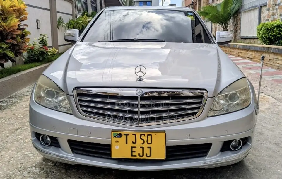 Mercedes-Benz C-Class C 200 (C204) 2013 Silver