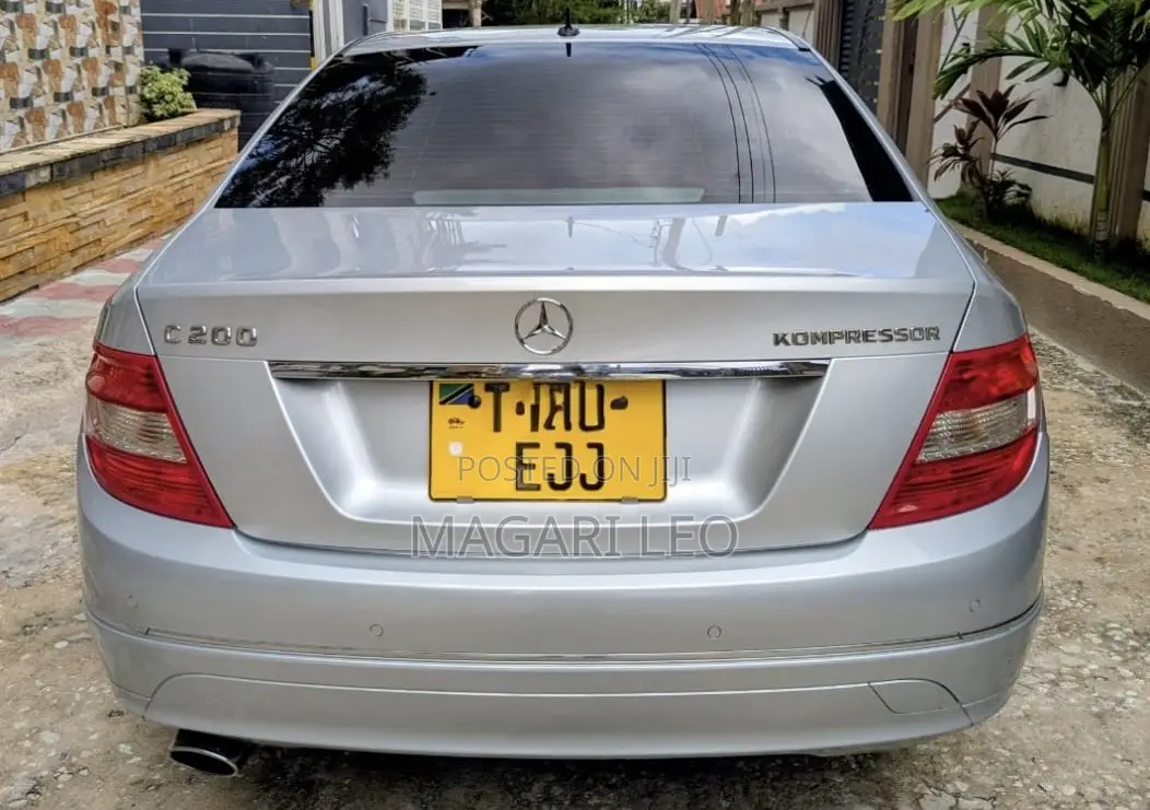 Mercedes-Benz C-Class C 200 (C204) 2013 Silver