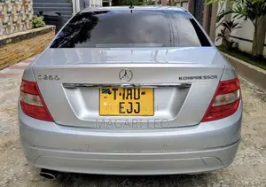 Mercedes-Benz C-Class C 200 (C204) 2013 Silver