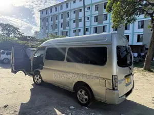 Nissan Caravan (Urvan) 2007 Silver