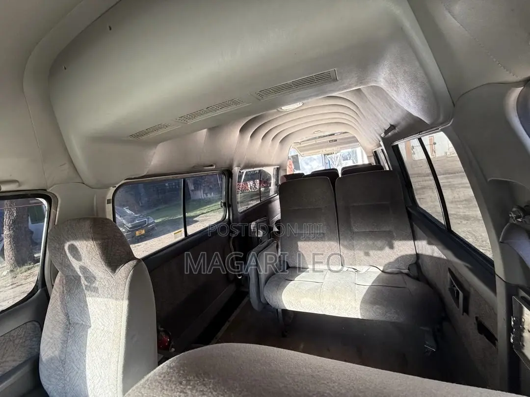 Nissan Caravan (Urvan) 2007 Silver