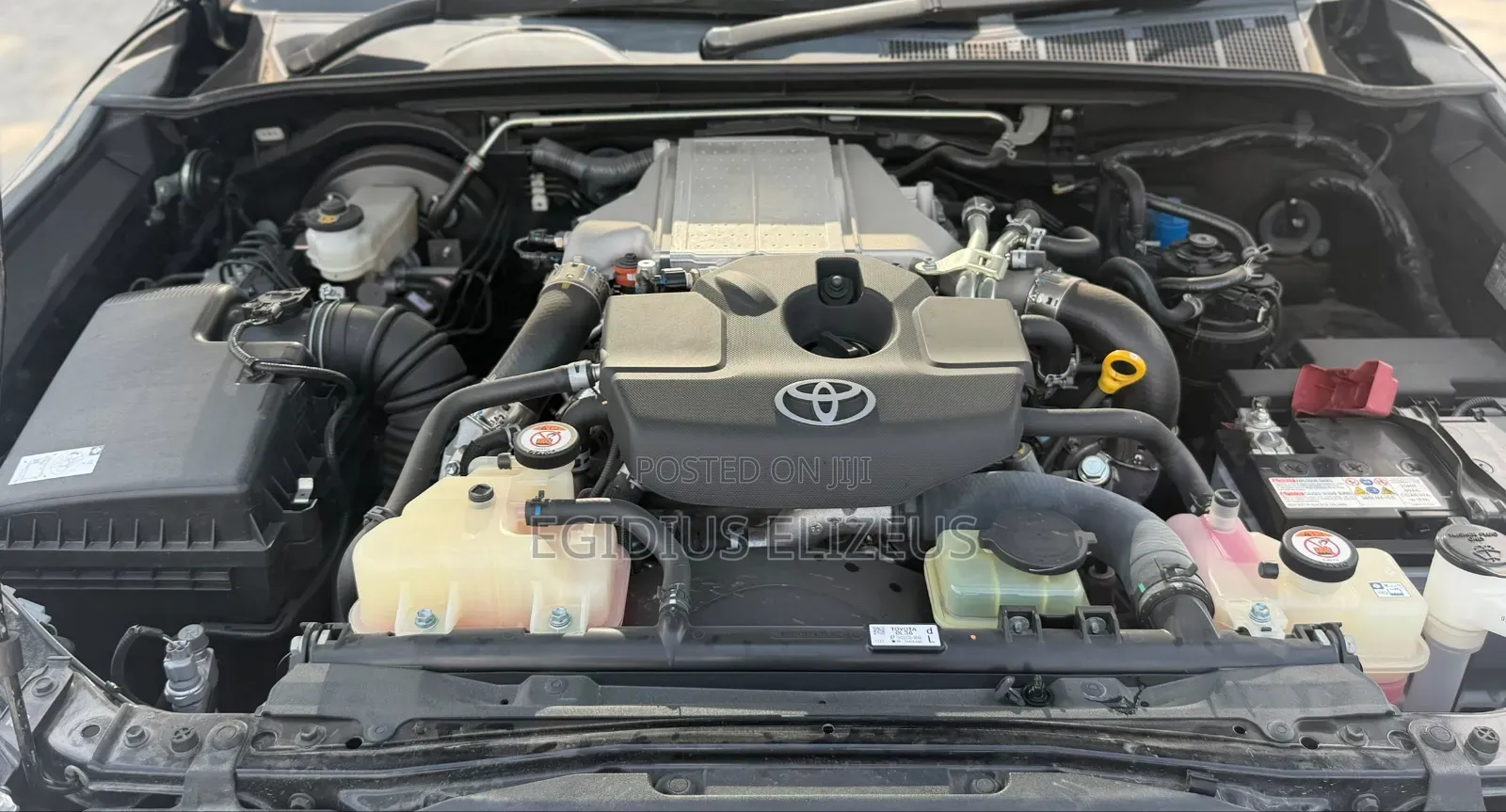 Toyota Hilux 2021 Black