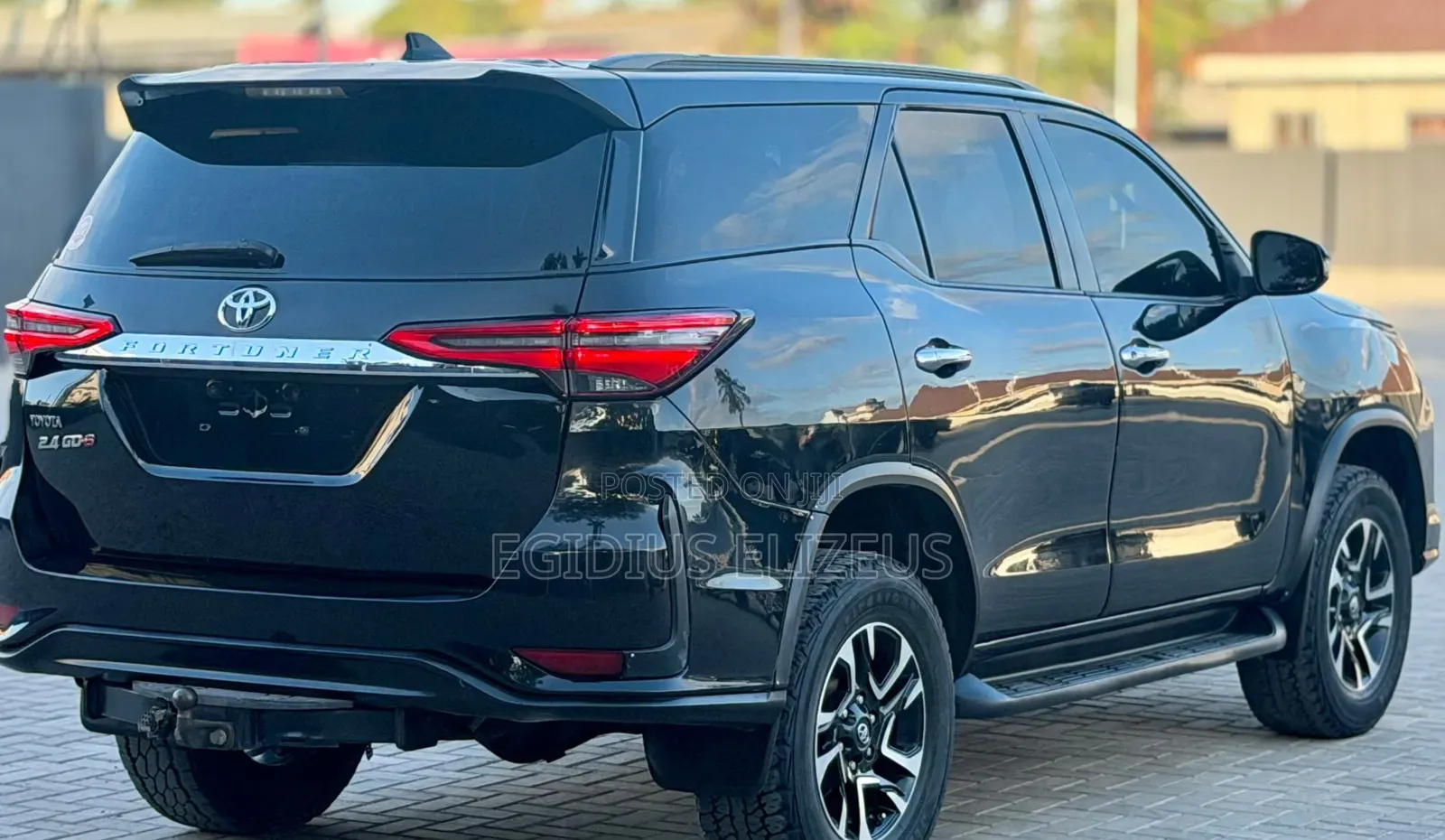 Toyota Fortuner 2018 Black